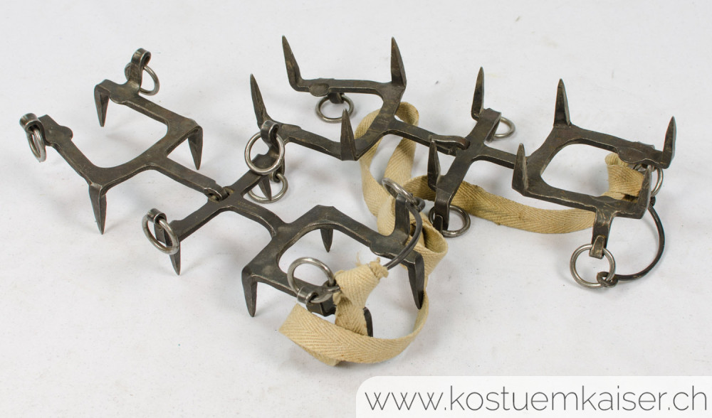 Crampons
