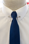 Krawatte mit Collar Bar
