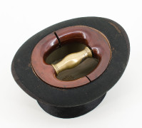 Forme à chapeau
