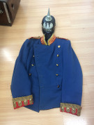 Uniforme fantaisie vers 1900 avec casque à pointe