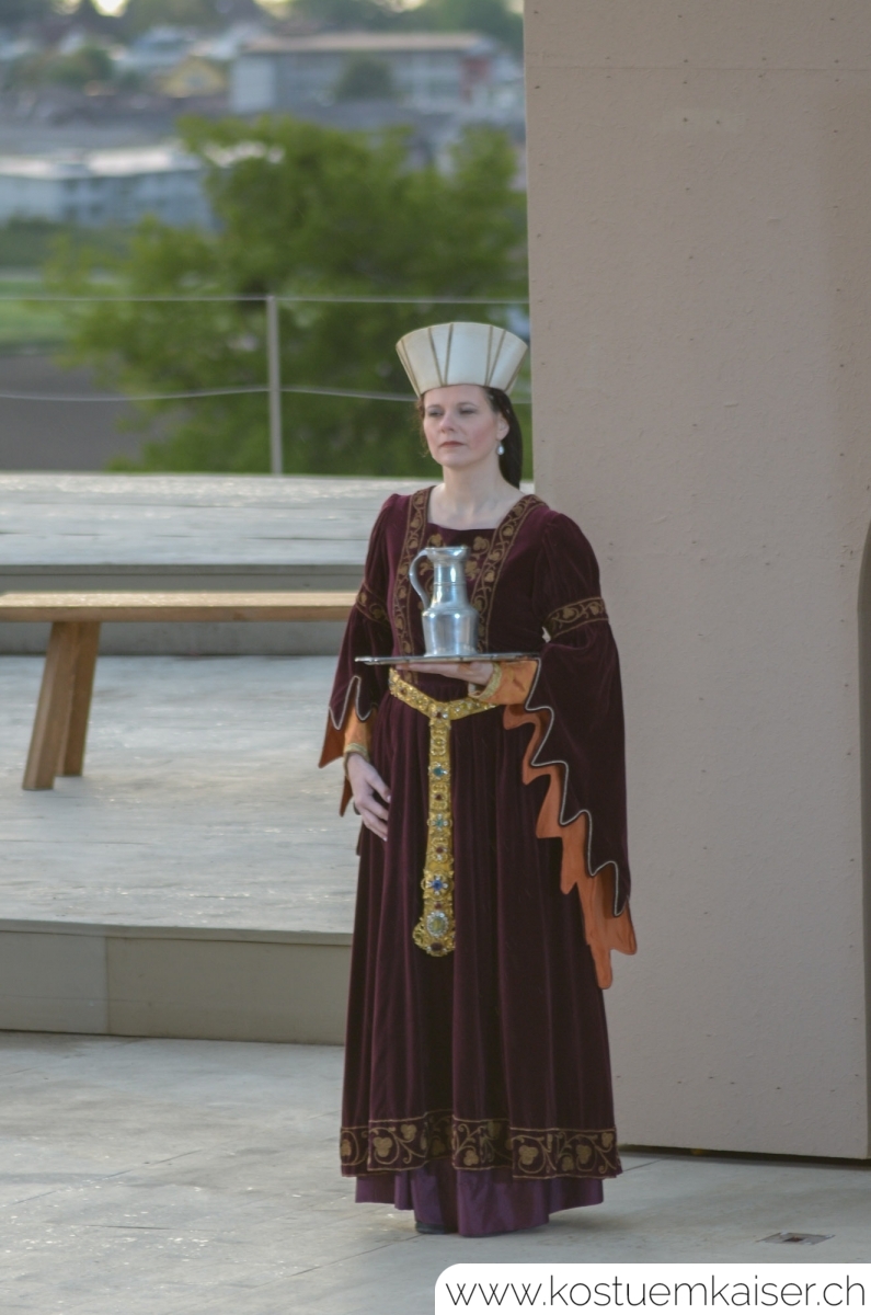 Mittelalter Damenkleid mit Gurt