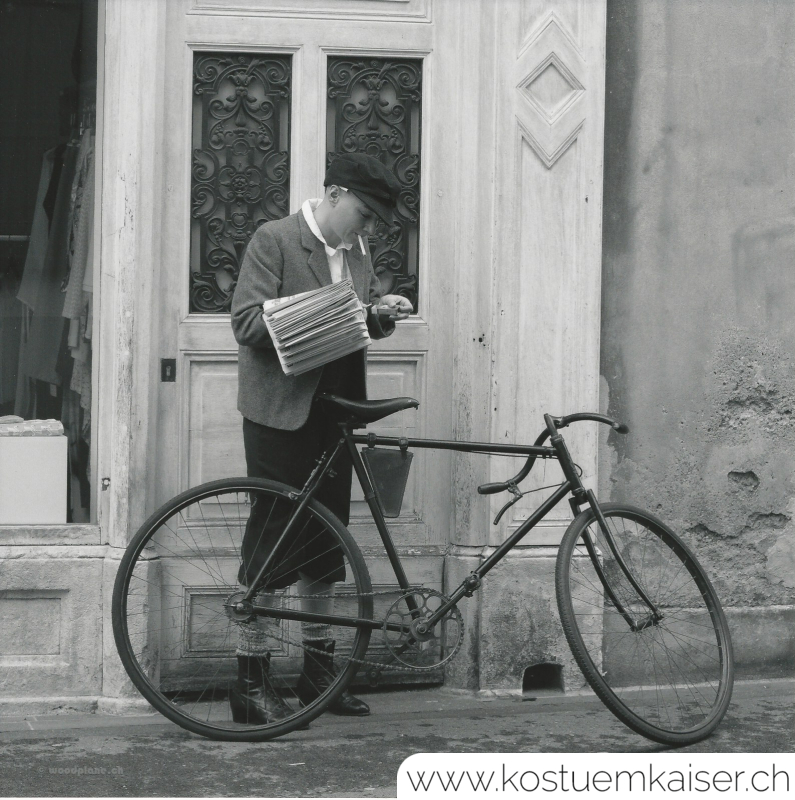 1920er Fahrradfahrer Junge