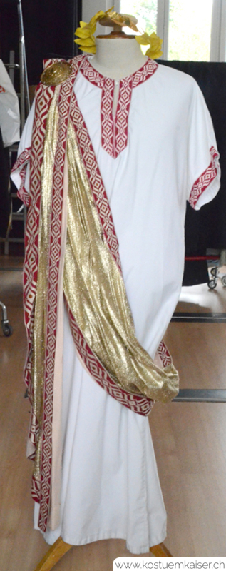 Julius Cäsar mit goldenem Lorbeerkranz